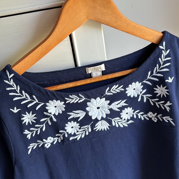 J Crew Navy & White Embroidered Shirt. Size Medium - Picture 2 of 5